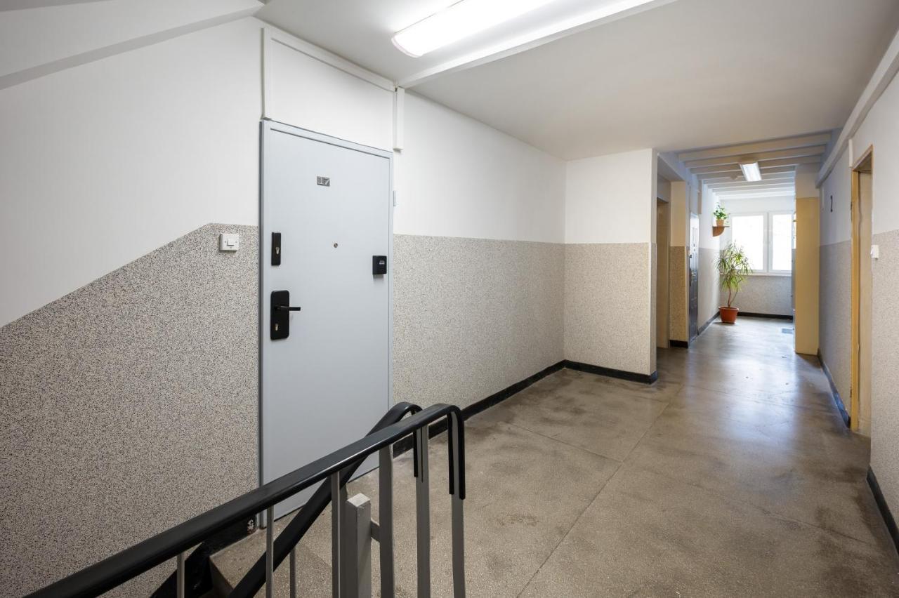 Wierzbno Modern Apartment Varsovia Exterior foto