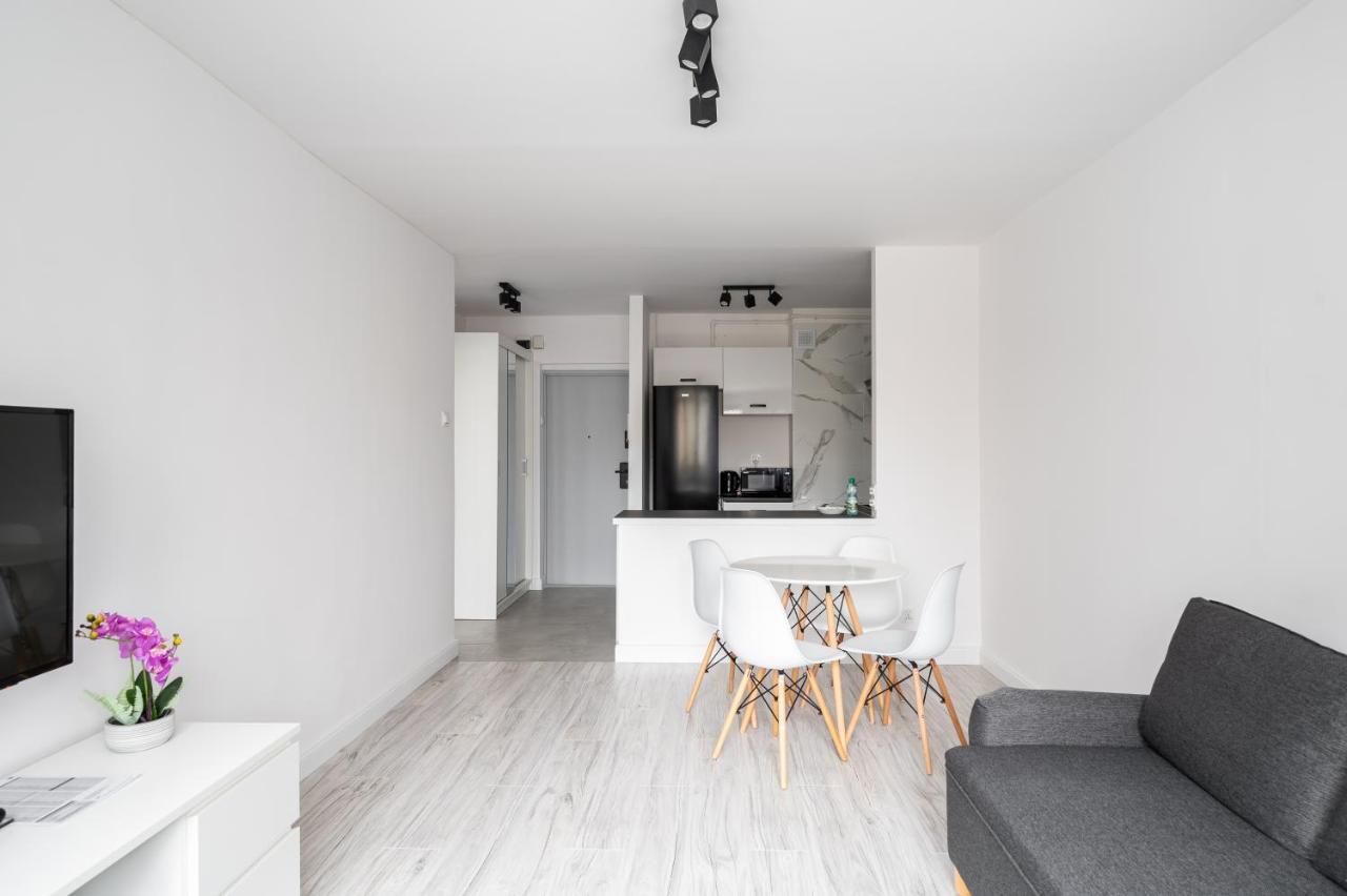 Wierzbno Modern Apartment Varsovia Exterior foto